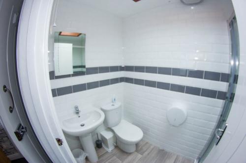 onsuitebathroom